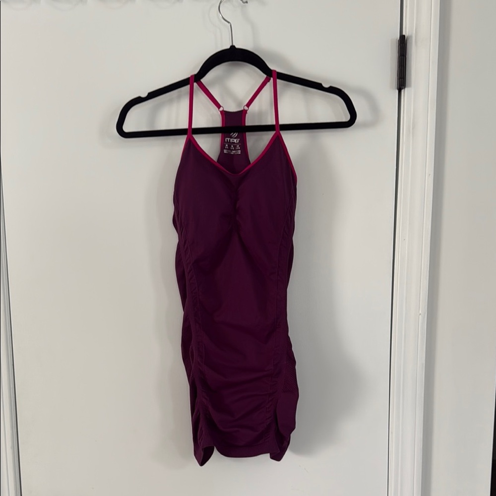 MPG Mondetta Seamless Ruched Built in Bra Yoga Tank Size S/M (read description)